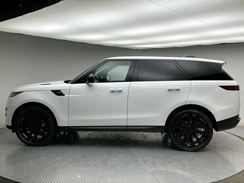New 2026 Land Rover Range Rover Sport SE AWD/4WD image 2