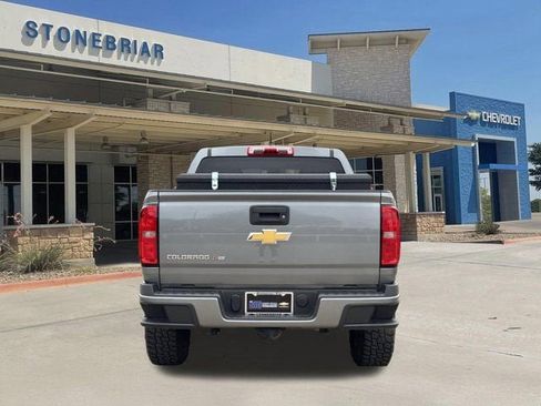 Used 2020 Chevrolet Colorado W/T w/ WT Convenience Package image 6