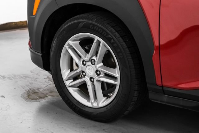 Used 2020 Hyundai Kona SE FWD image 48