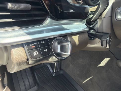 Used 2017 Porsche Panamera 4S AWD/4WD image 21