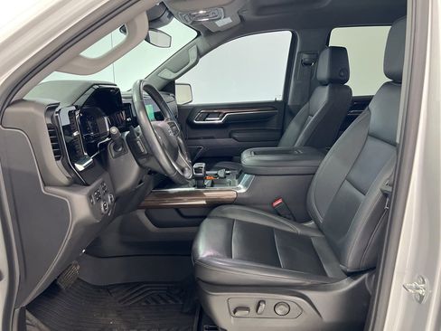 Used 2022 Chevrolet Silverado 1500 LT Trail Boss w/ LT Trail Boss Premium Package image 17