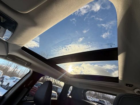 New 2026 Mitsubishi Outlander SEL image 23