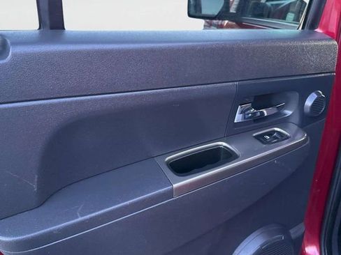 Used 2012 Jeep Liberty Limited image 20