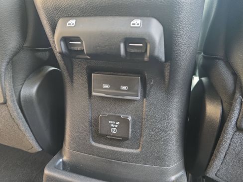 Used 2021 Jeep Wrangler Unlimited Rubicon w/ Trailer Tow Package image 12