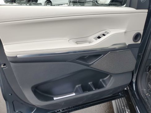 New 2026 Lincoln Navigator L Reserve image 8