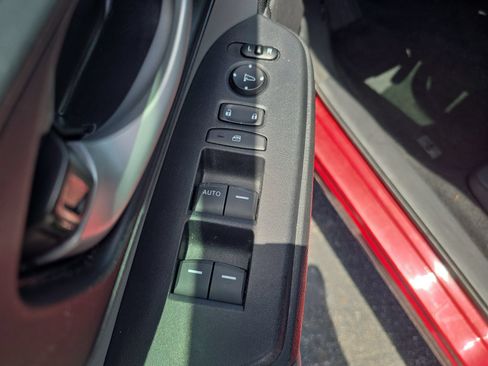 Used 2020 Honda CR-V LX image 13