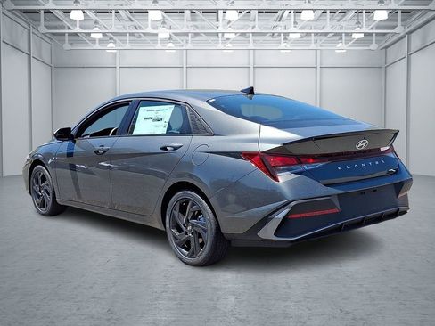New 2026 Hyundai Elantra Sport FWD image 2