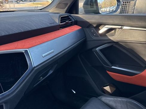 Used 2019 Audi Q3 2.0T Premium Plus w/ Premium Plus Package image 5