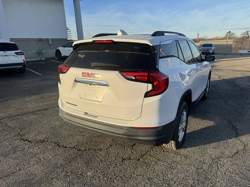 Used 2020 GMC Terrain SLE w/ Driver Convenience Package image 7