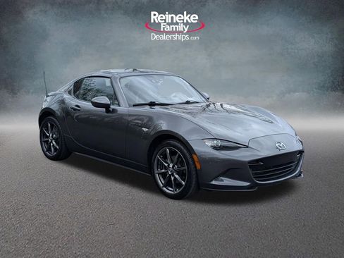 Used 2017 MAZDA MX-5 Miata RF Grand Touring image 3