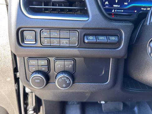 Used 2022 Chevrolet Tahoe High Country image 19