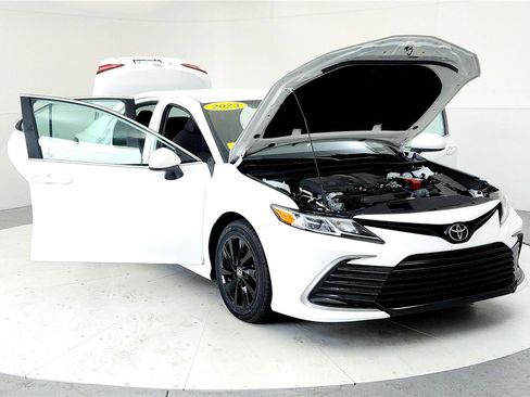 Certified 2023 Toyota Camry LE image 9