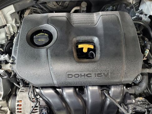 Used 2018 Hyundai Elantra SEL w/ Cargo Package image 30