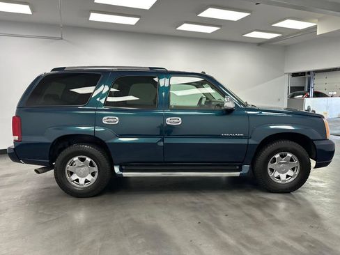 Used 2005 Cadillac Escalade AWD image 9