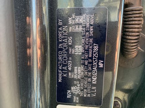 Used 2025 Kia Soul LX w/ LX Technology Package image 27