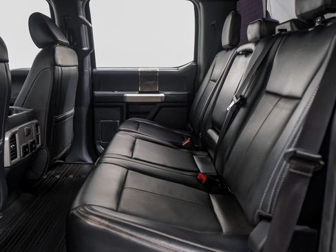 Used 2022 Ford F250 Lariat w/ Black Appearance Package AWD/4WD image 39