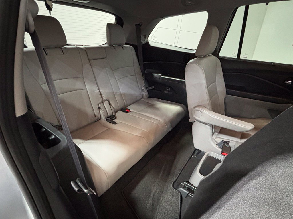 Used 2016 Honda Pilot Elite image 37
