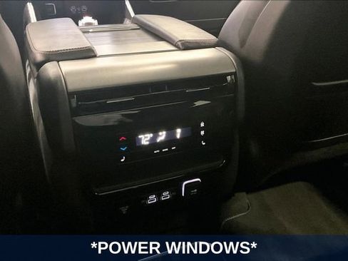 Used 2024 Jeep Wagoneer Series II AWD/4WD image 13