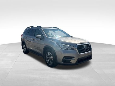 Used 2020 Subaru Ascent Premium w/ Convenience Package AWD/4WD image 3