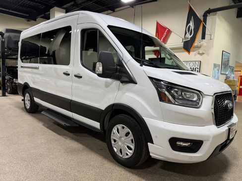 Used 2023 Ford Transit 350 XLT RWD image 14