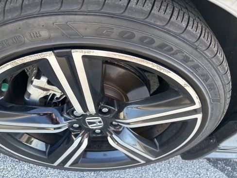 Used 2023 Honda Accord Sport image 4