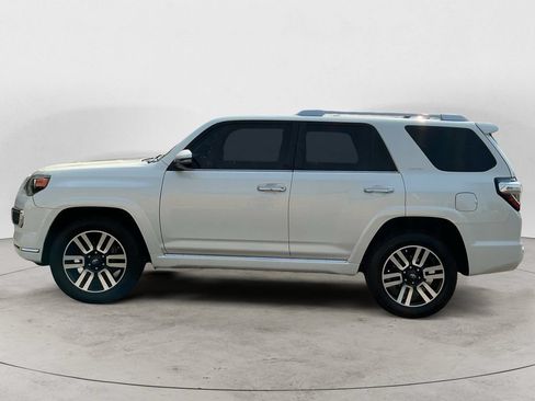 Used 2017 Toyota 4Runner Limited AWD/4WD image 8