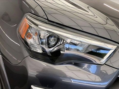 Used 2022 Toyota 4Runner Limited image 29