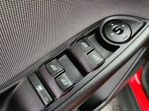Used 2012 Ford Focus SE FWD image 17