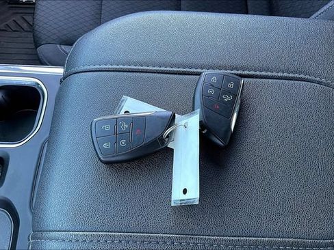 Used 2024 Chevrolet Silverado 1500 RST w/ Convenience Package II AWD/4WD image 35