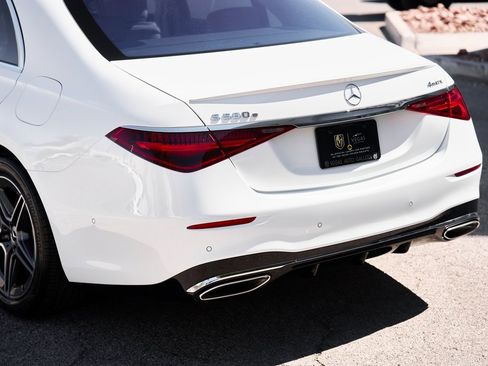 Used 2024 Mercedes-Benz S 580e 4MATIC Sedan image 7