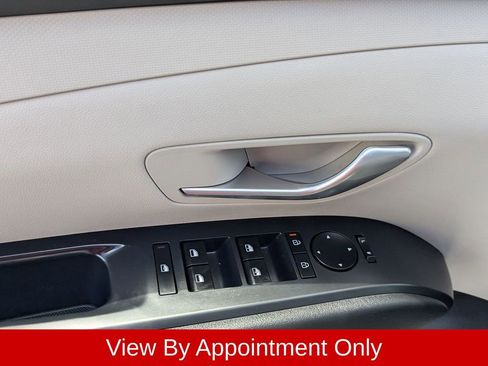 Used 2025 Hyundai Tucson SEL FWD image 13