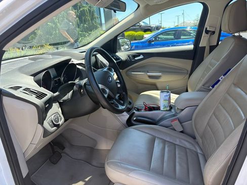 Used 2015 Ford Escape SE w/ Equipment Group 201A AWD/4WD image 9