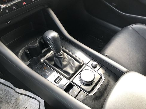 Used 2021 MAZDA MAZDA3 s image 17
