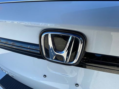 Used 2025 Honda Odyssey Elite image 19