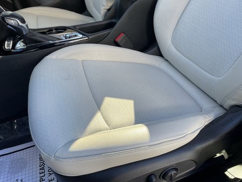 Used 2023 Buick Encore GX Select image 22