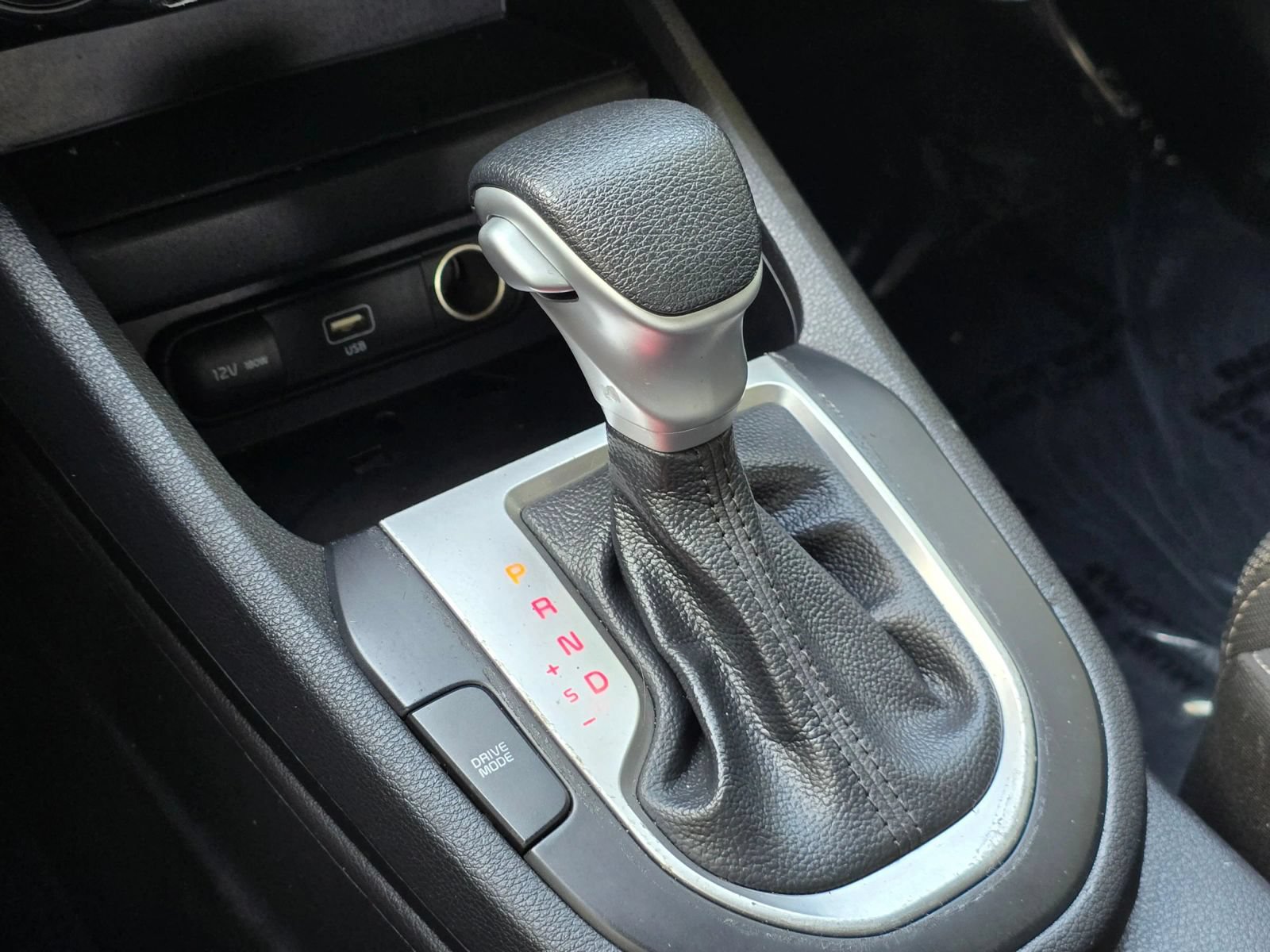 Used 2023 Kia Forte LXS w/ LXS Technology Package FWD image 28