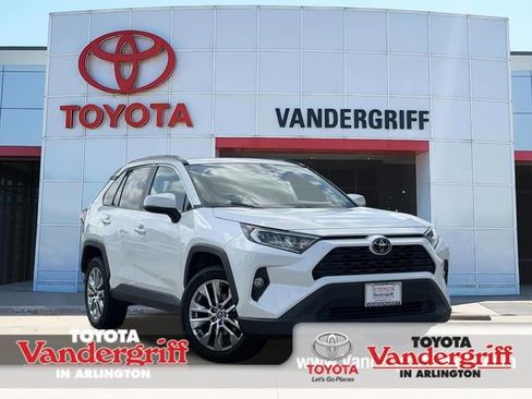 Used 2021 Toyota RAV4 XLE Premium FWD image 1