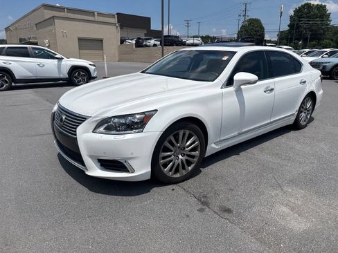 Used 2015 Lexus LS 460 L RWD image 2