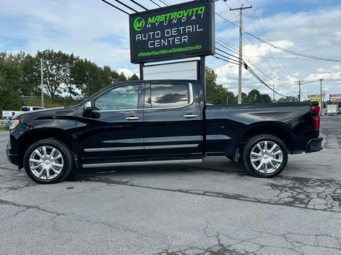 Used 2023 Chevrolet Silverado 1500 High Country w/ High Country Premium Package image 5