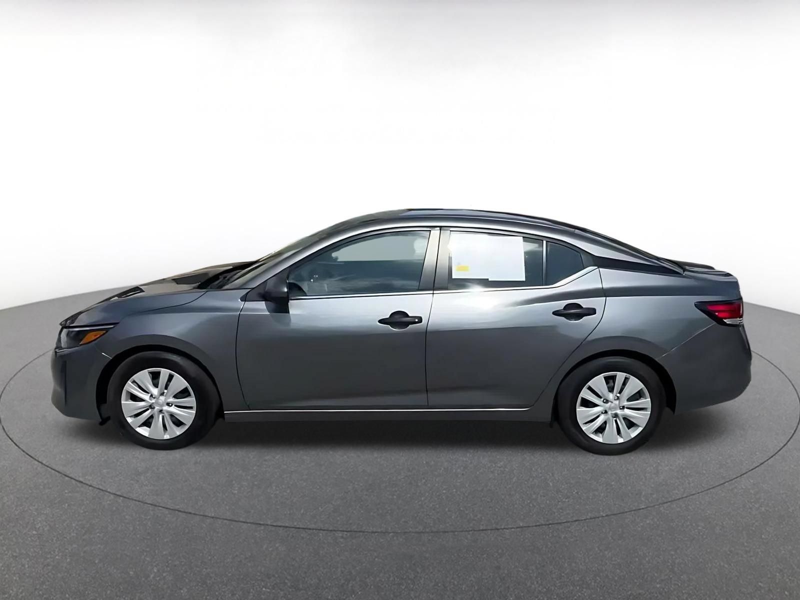 Used 2025 Nissan Sentra S FWD image 8