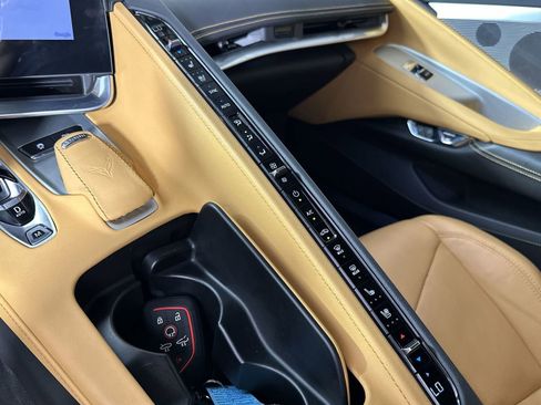 Used 2024 Chevrolet Corvette Stingray Preferred Cpe w/ 2LT image 23