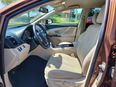 Used 2009 Toyota Venza FWD image 22