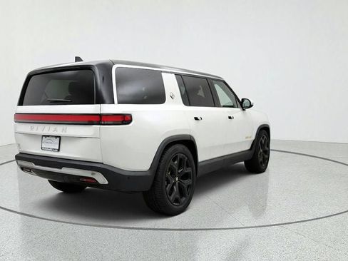 Used 2022 Rivian R1S Launch Edition Quad AWD/4WD image 5