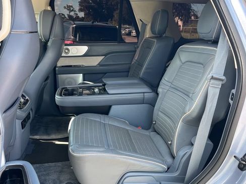 Used 2018 Lincoln Navigator Black Label w/ Cargo Package AWD/4WD image 18