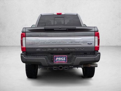 Used 2017 Ford F250 Platinum w/ Platinum Ultimate Package image 6