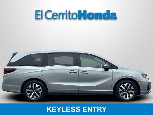 Certified 2026 Honda Odyssey EX-L image 2