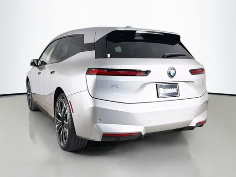 New 2026 BMW iX xDrive45 AWD/4WD image 5