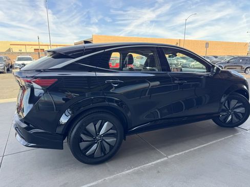 Used 2023 Nissan Ariya FWD image 4