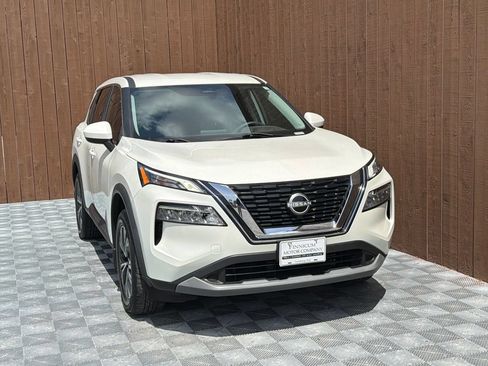 Used 2023 Nissan Rogue SV FWD image 10