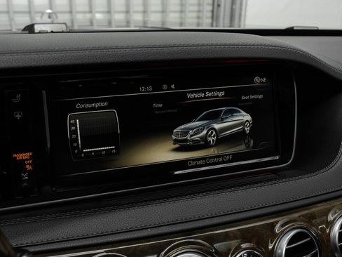 Used 2014 Mercedes-Benz S 550 Sedan image 40